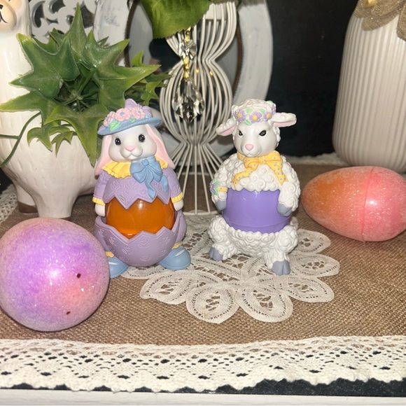 Avon Other - Vintage Avon 1997 Easter Egg Pals Lamb and Bunny set egg holders 4" plastic
